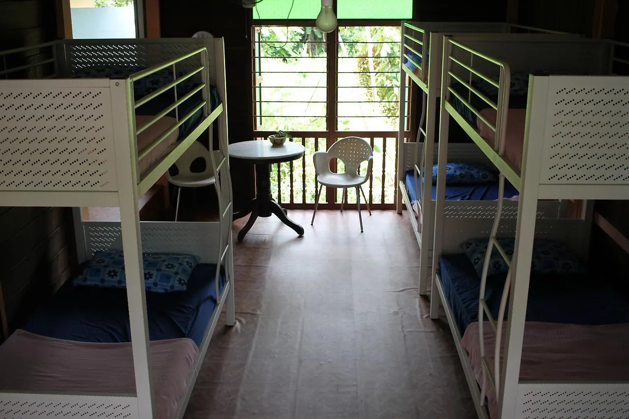 Titi Teras Village House Balik Pulau 2*,  Malaysia